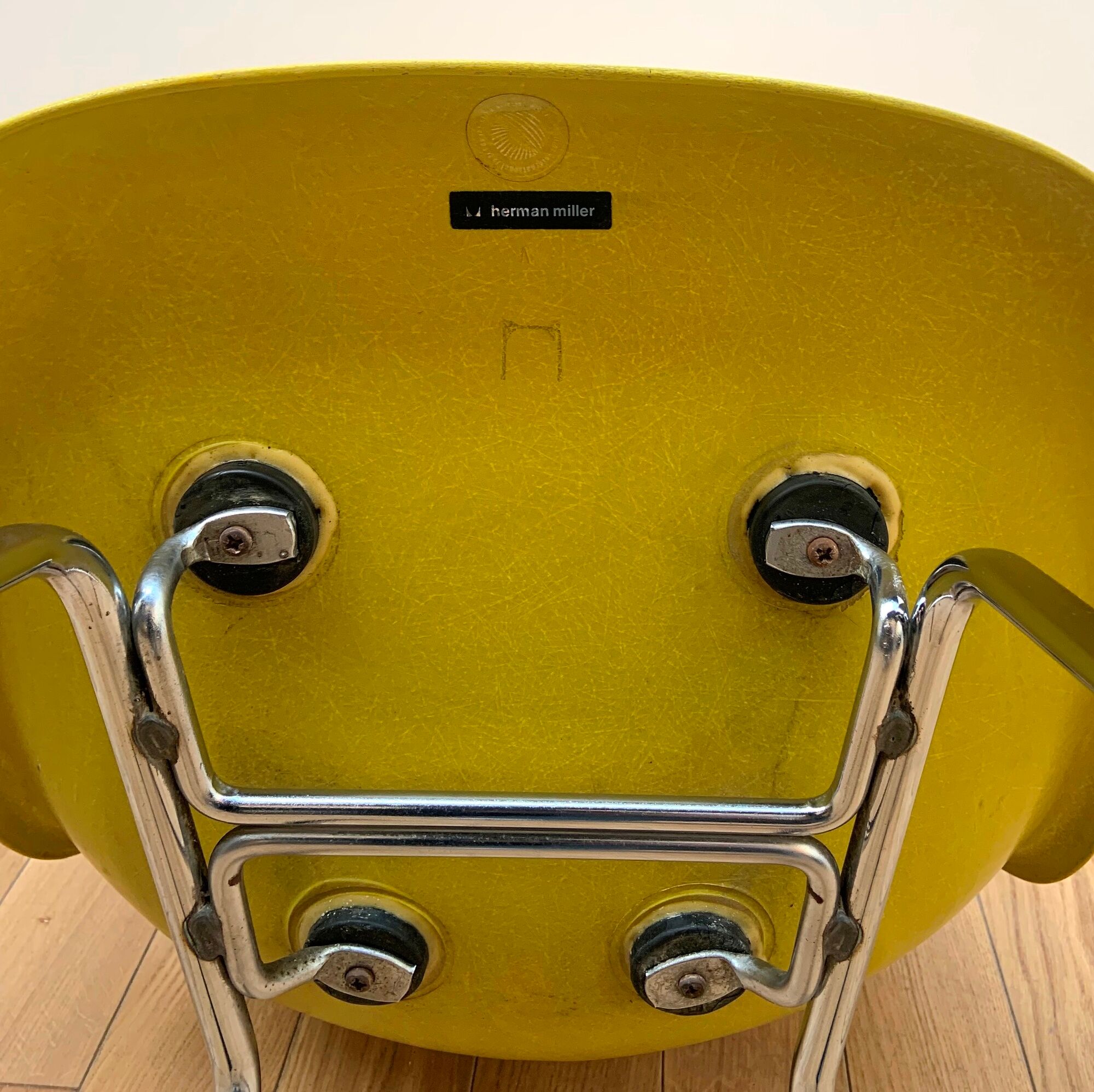 DSX chair by Charles & Ray Eames, Herman Miller for International Furniture