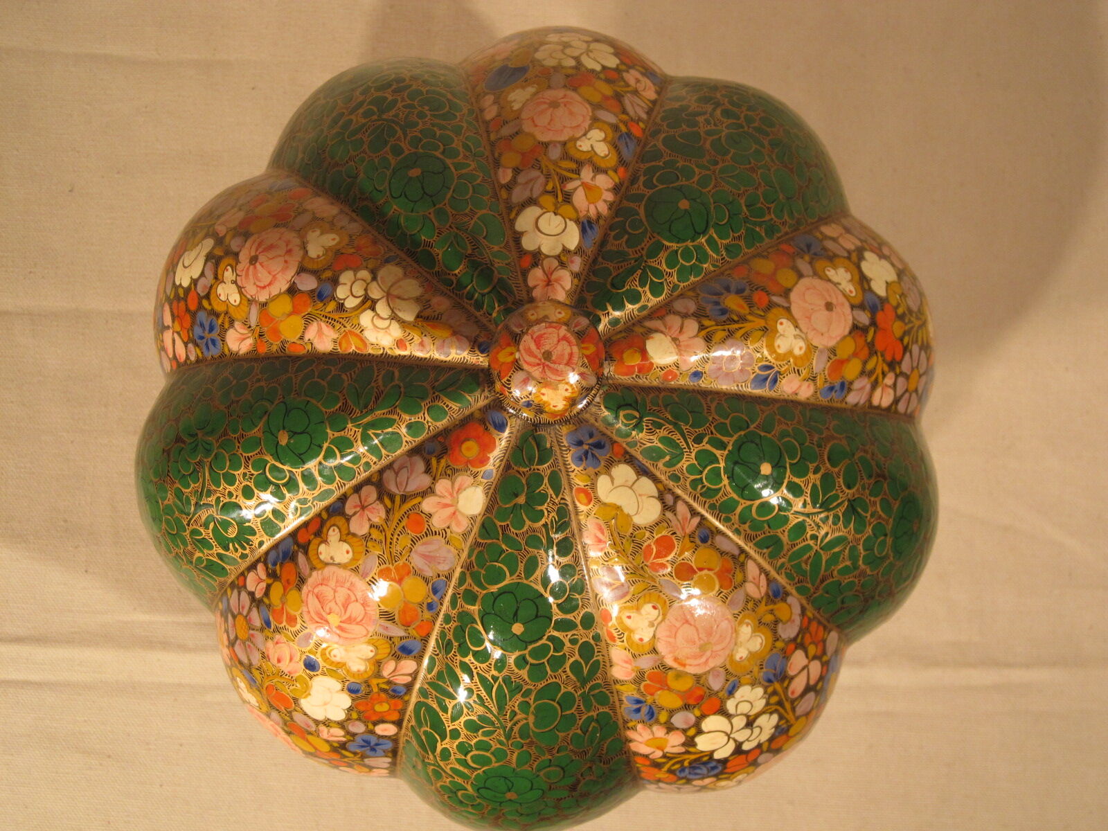 Round Pumpkin-Shaped Box in Painted Papier-Mâché