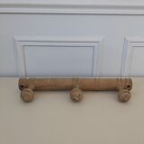 Wall-mounted coat rack with 3 hooks
