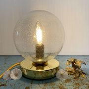 Lampe à poser globe vintage en verre bullé