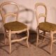 2 chaises paillées en bois polychrome