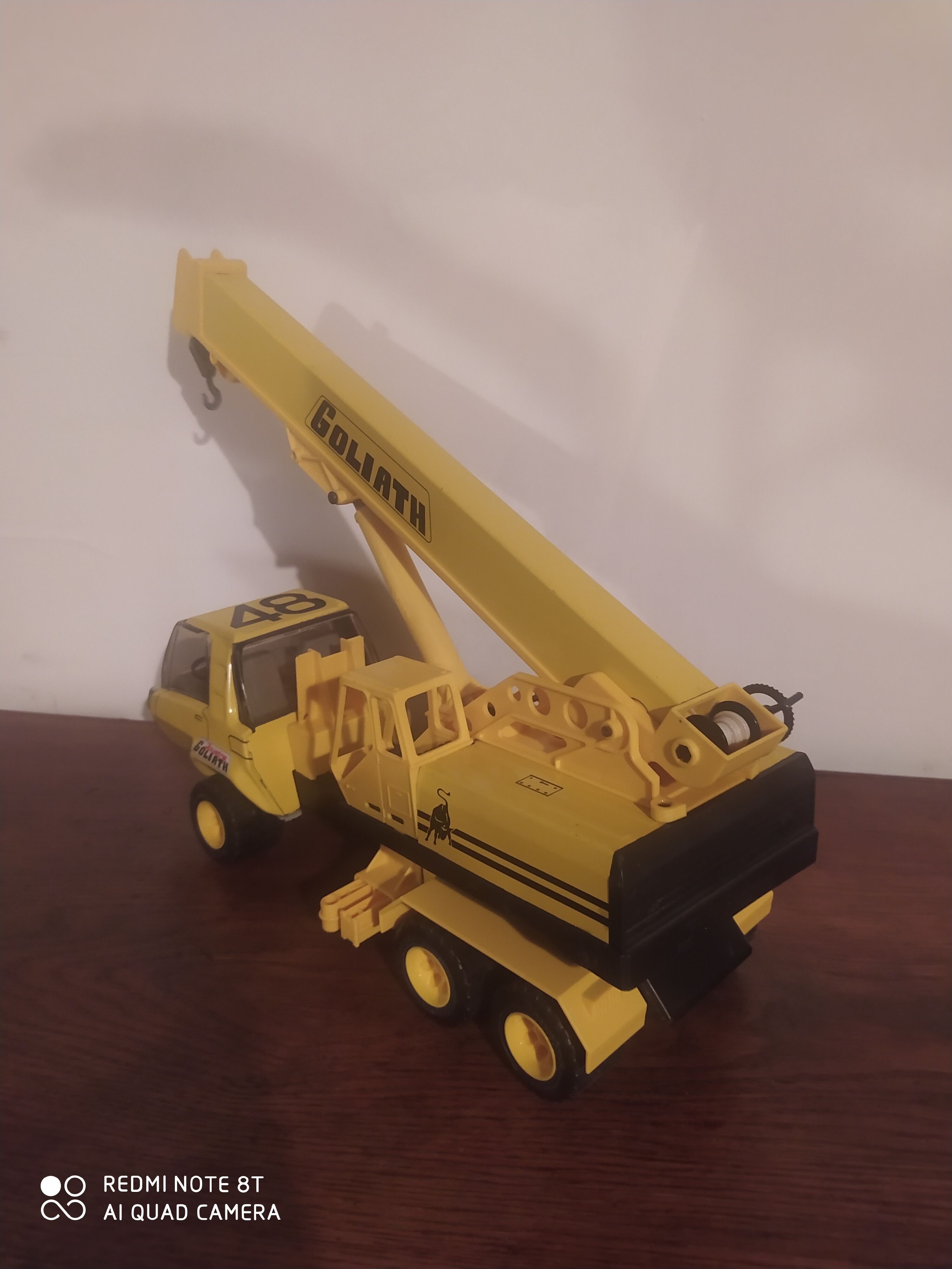 Goliath crane truck