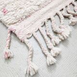 Beni Ouarain Berber rug with pink polka dots