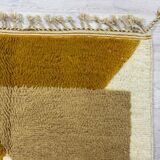 Handmade wool rug for decoration, size 200 x 300 cm