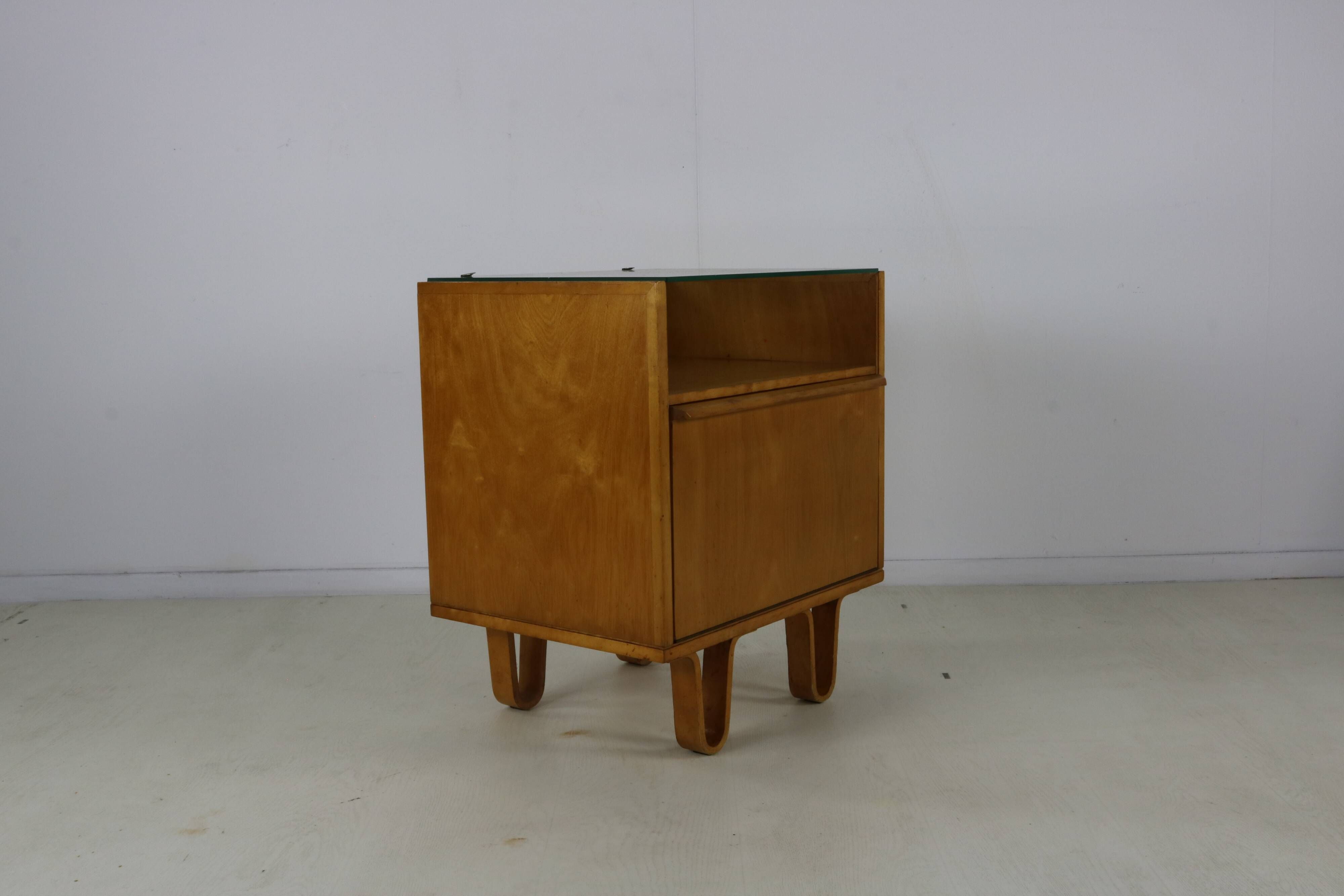 UMS Pastoe small birchwood nightstand by Cees Braakman for Pastoe