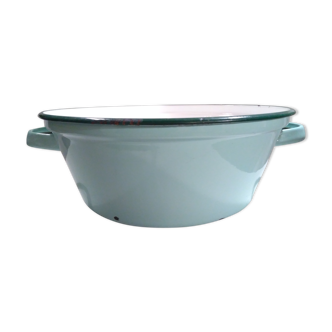 Ancient enamelled sheet metal basin