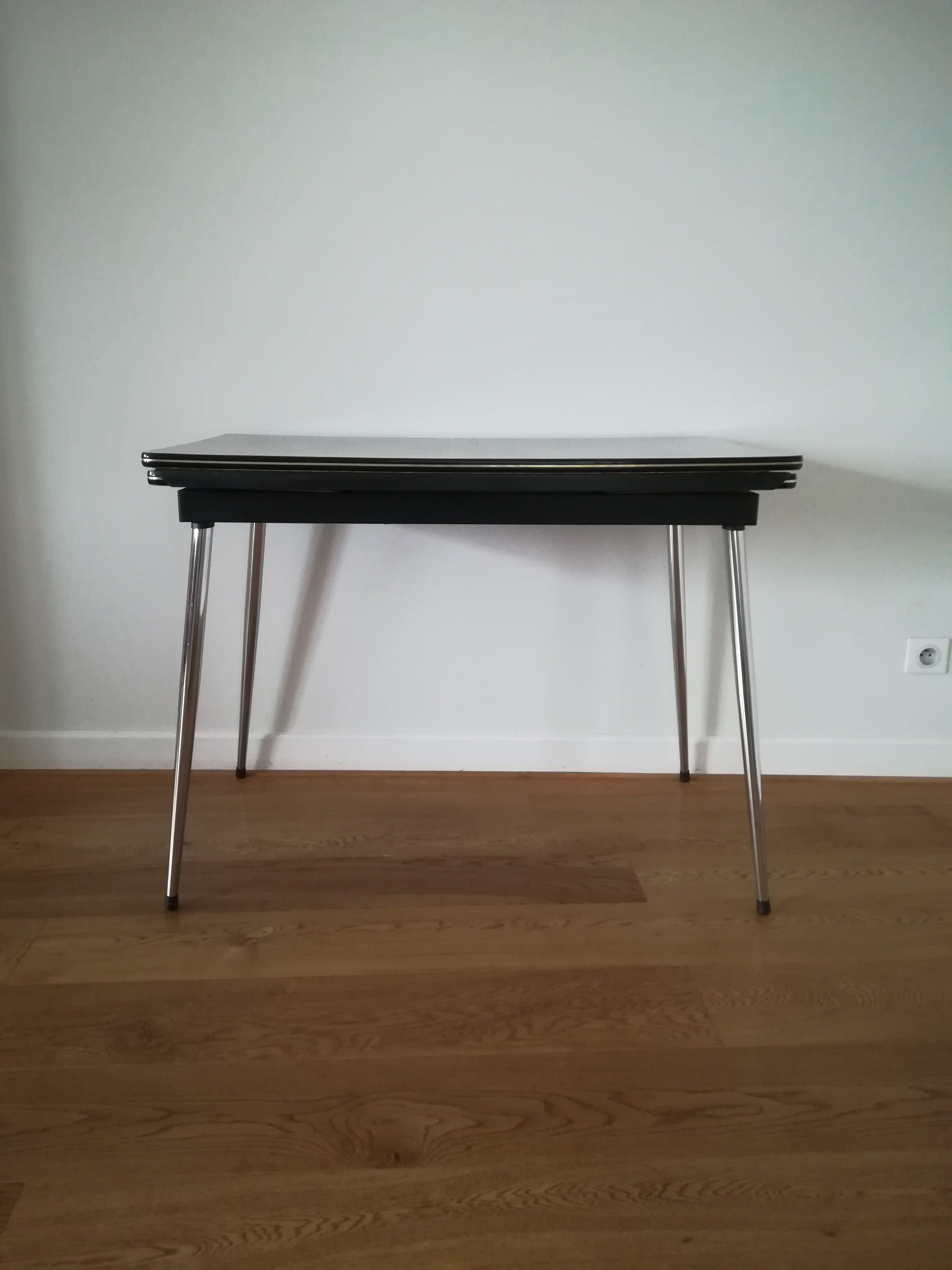 Extensible table