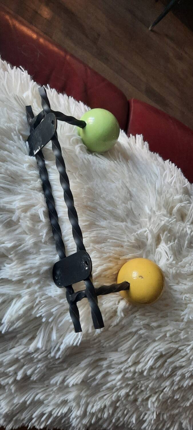 Wall-mounted coat rack