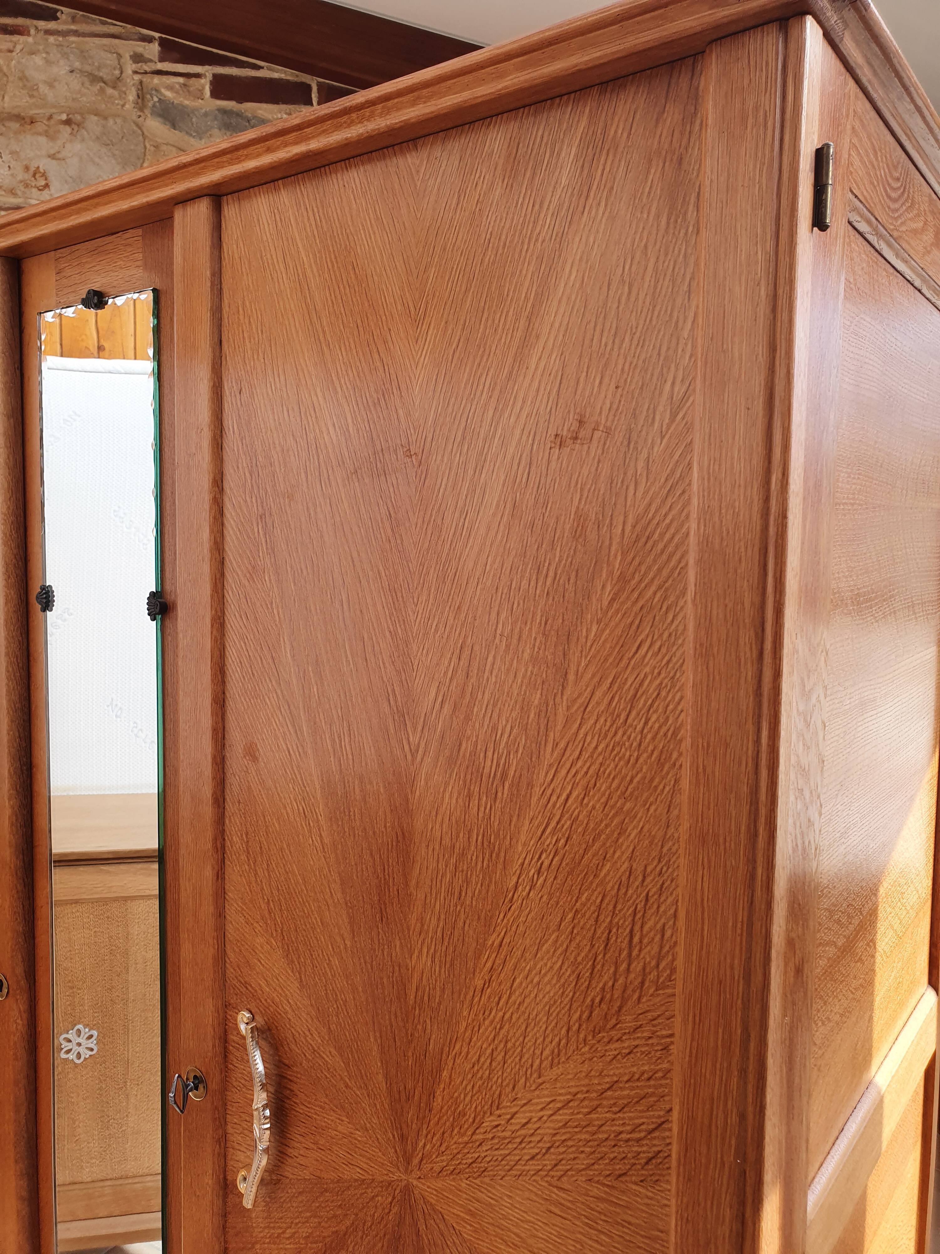 Vintage cabinet feet compass