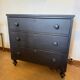 Commode anglaise en bois patiné noir