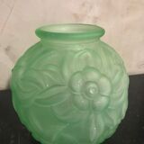 Art deco style vase