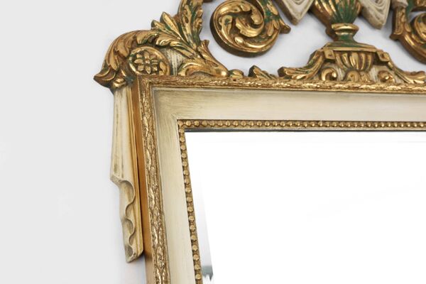 Miroir de style Napoléon III du XXe siècle en bois avec miroir à facettes, France
