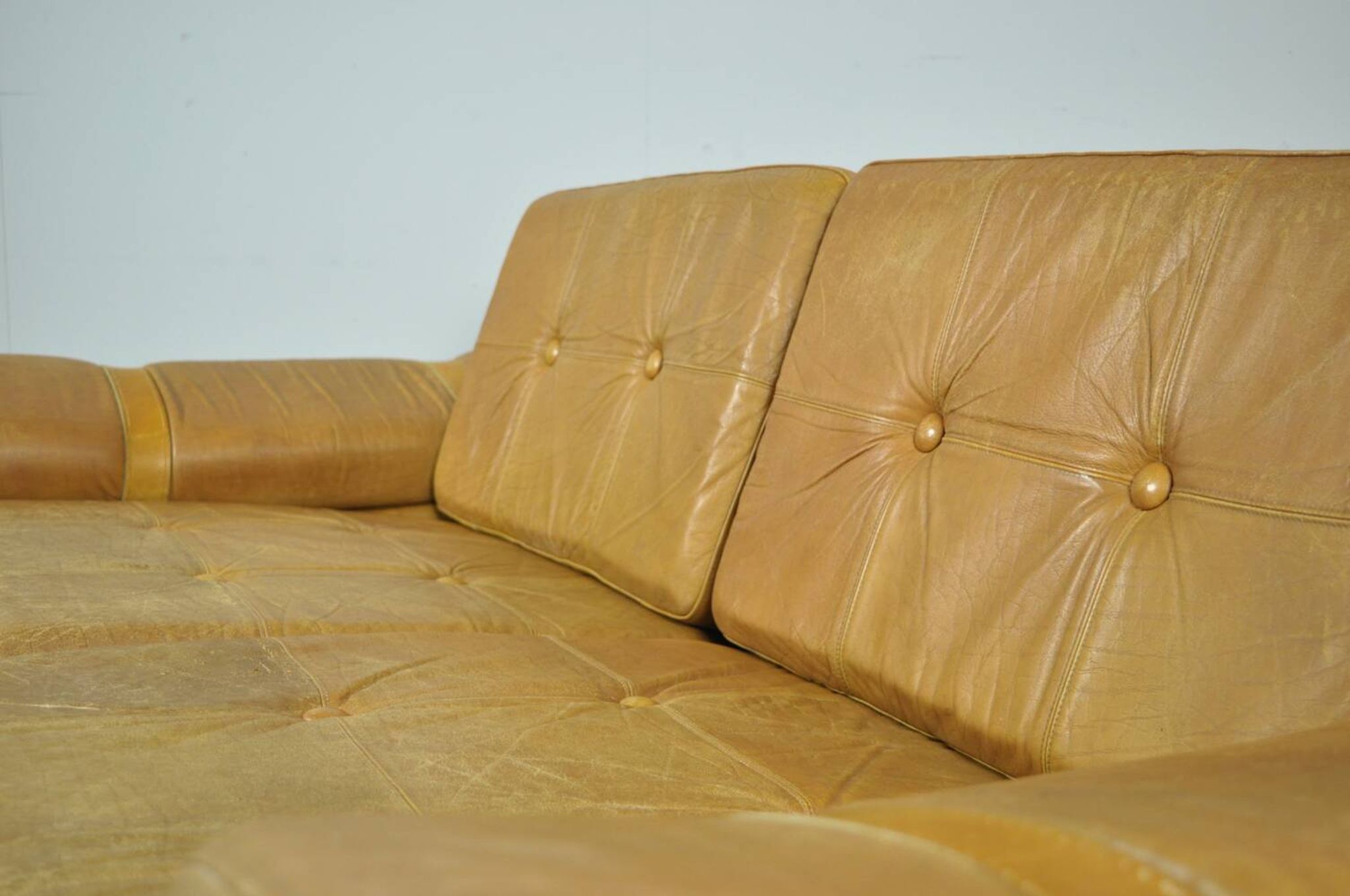 Danish vintage leather 2-seater sofa by svend skipper, 1970s