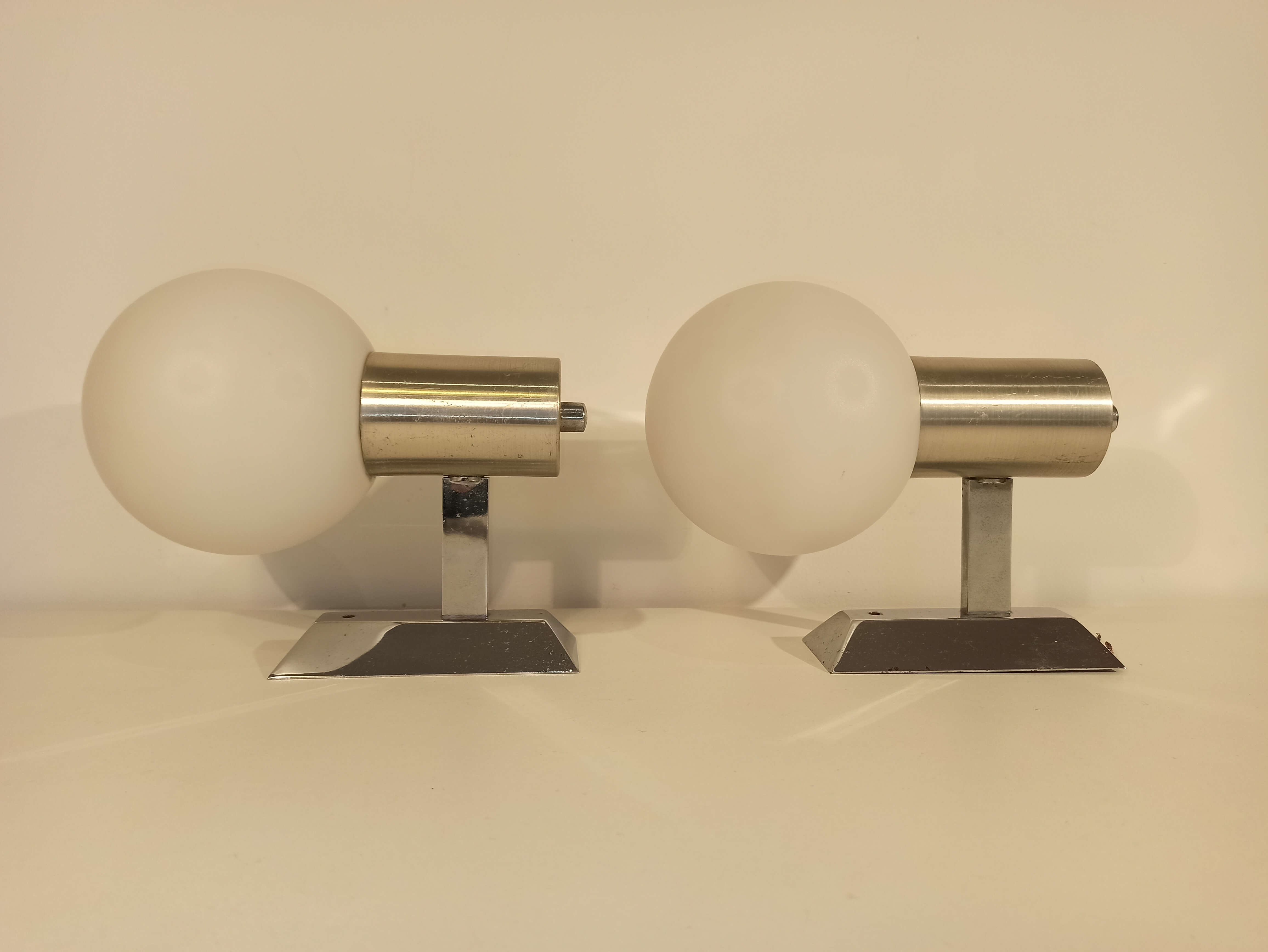 Pair of vintage appliques 1970 globe opaline white chrome