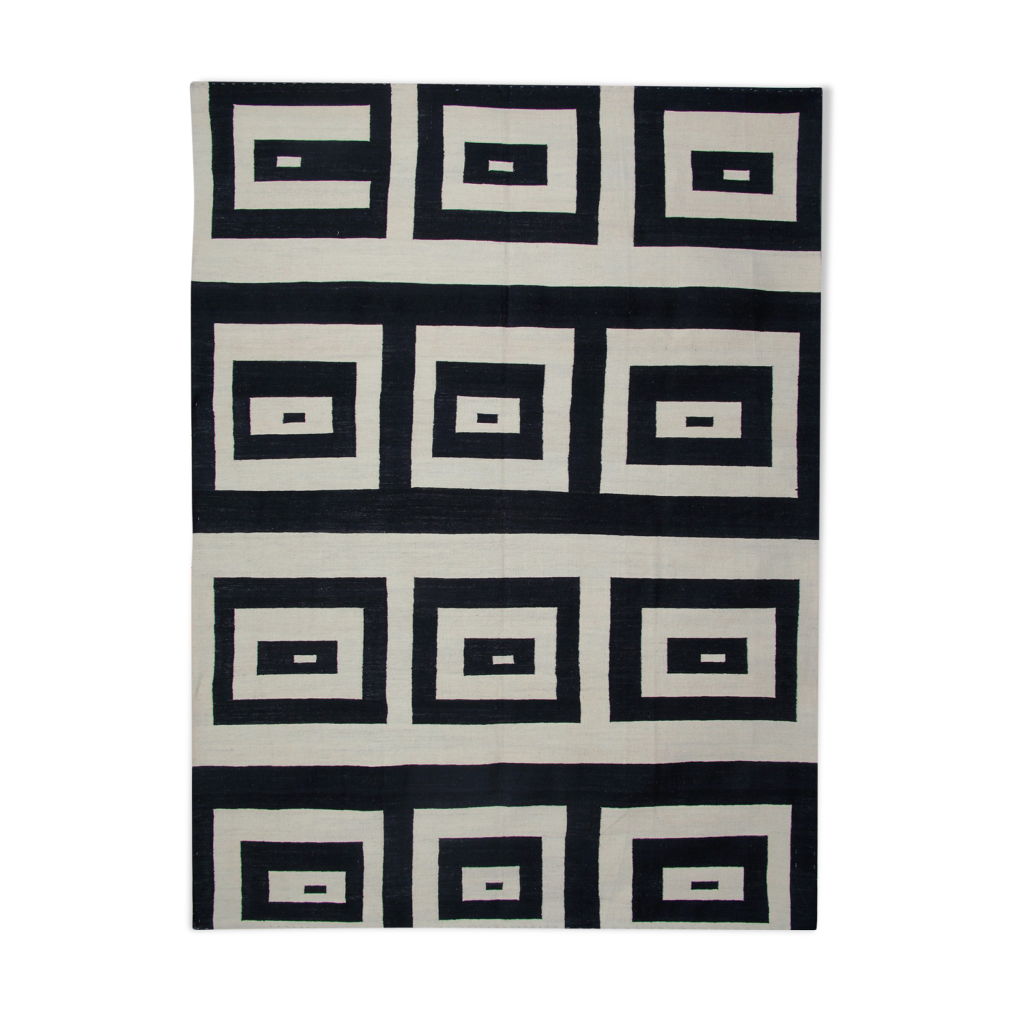 Black and cream kilim area rug 253 x 338 cm