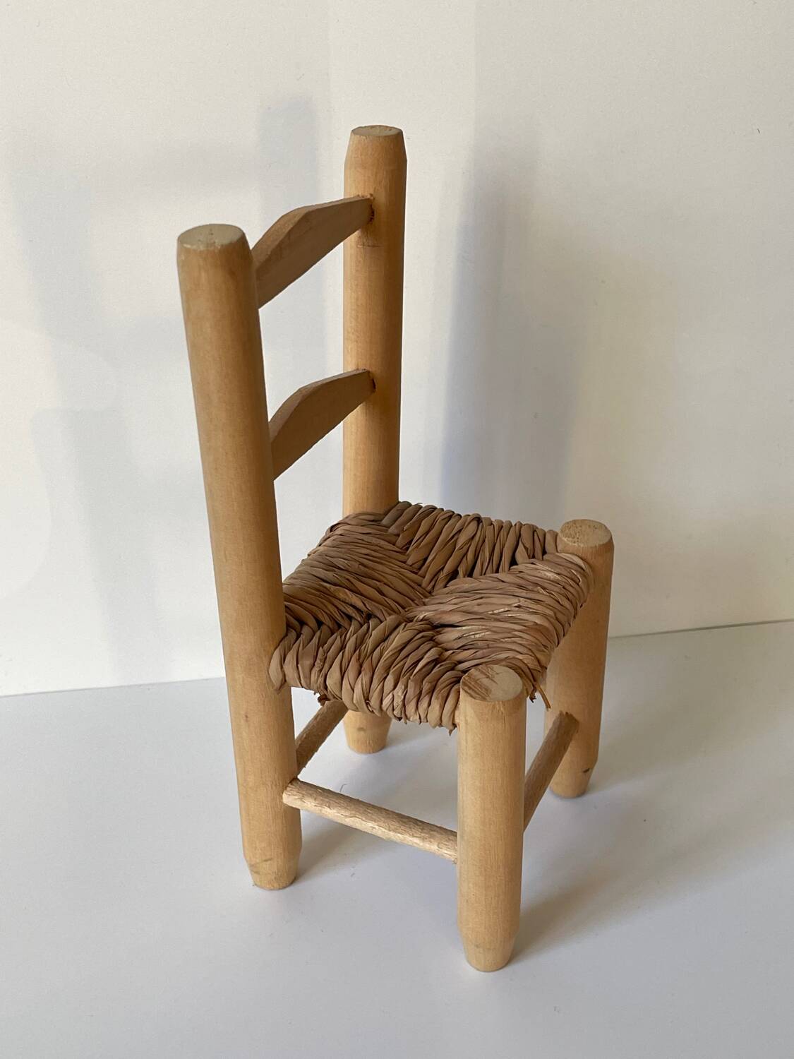 Miniature chair for doll