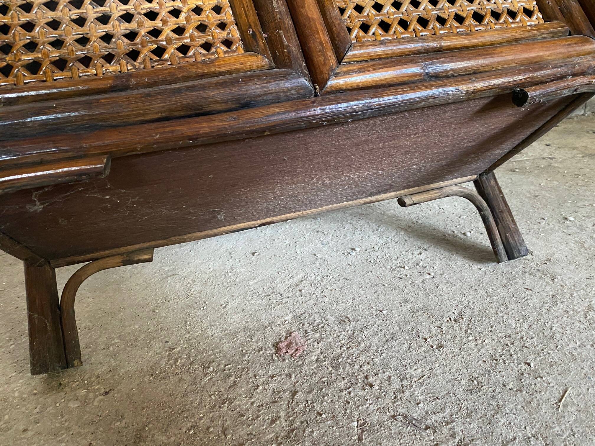 Meuble de rangement en rotin tissé et bambou vintage années 70