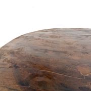 Table basse brutaliste en teck massif, slab monolithique, piètement tripode