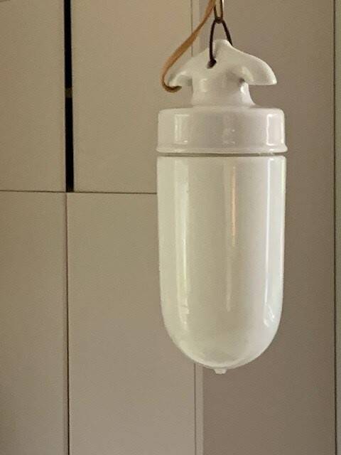 Porcelain and opaline suspension - Sweden 60s