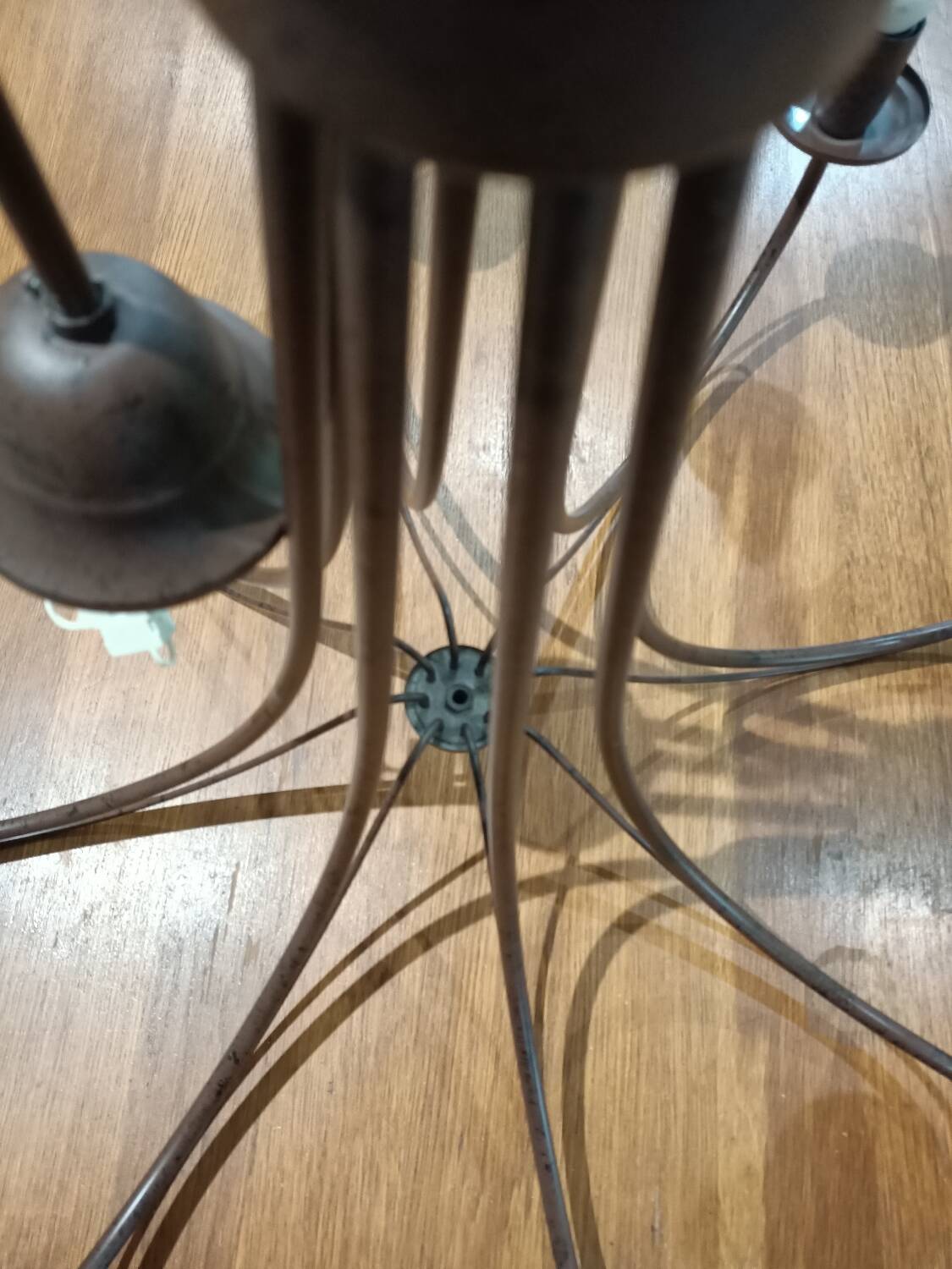 Paire de lustres métal mat