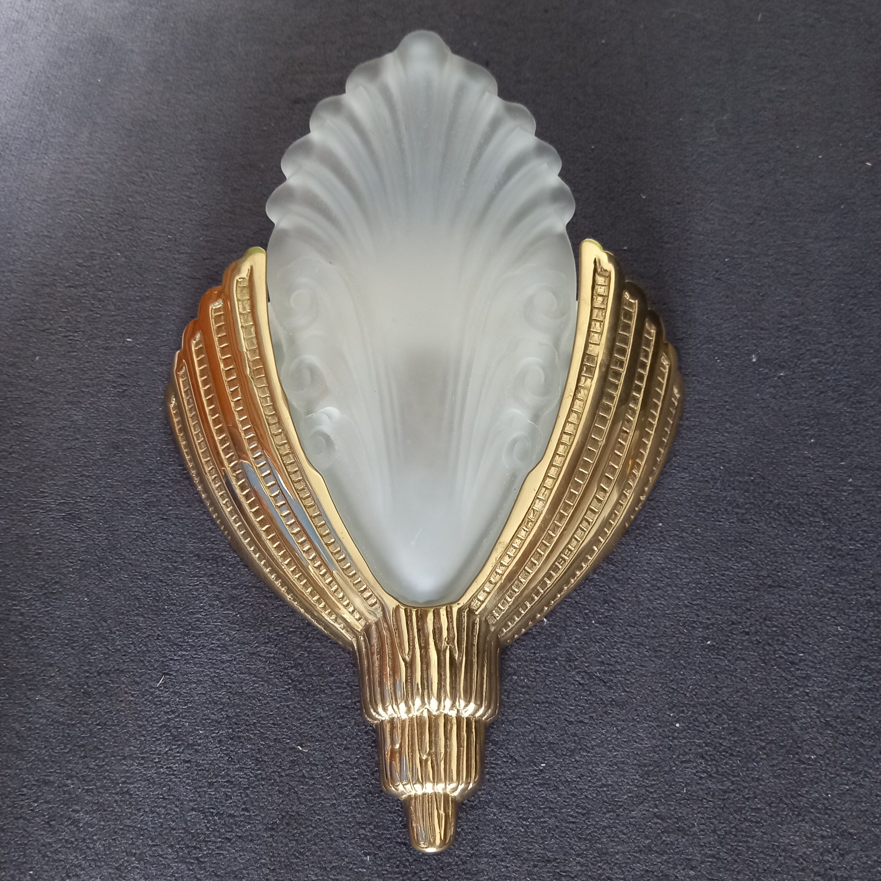 Art Deco wall lamp glass paste