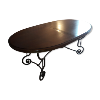 Dining room table