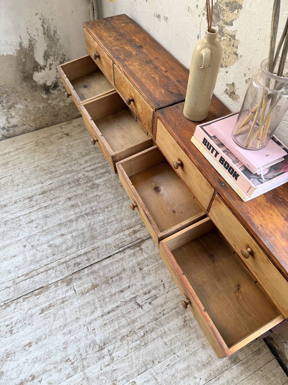 Trade furniture