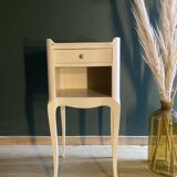 Bedside table / Side table