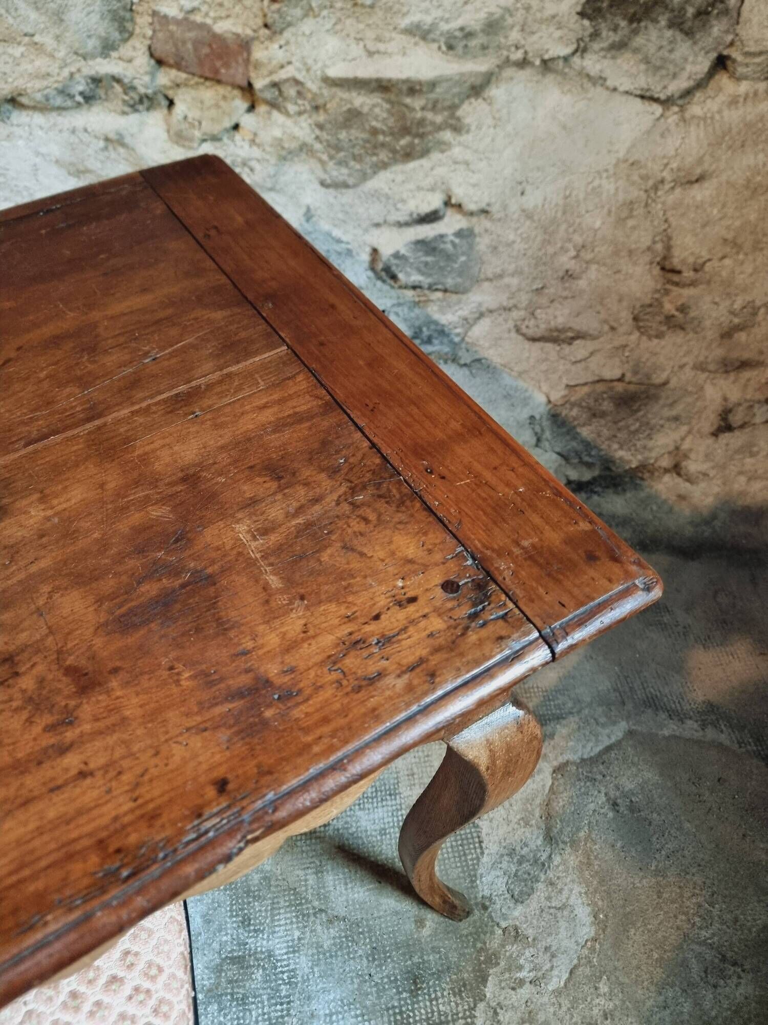Louis XV provincial desk – 18th century – Walnut & Elm – 116 x 63 cm
