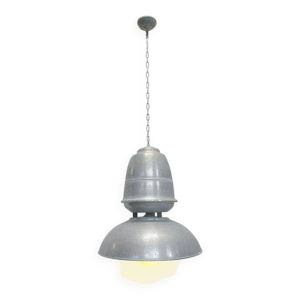 Lampe à suspension industrielle