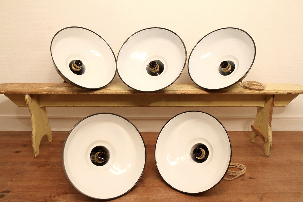 Lot of 5 industrial lamps hanging green enamel sheet metal, workshop, garage, factory.