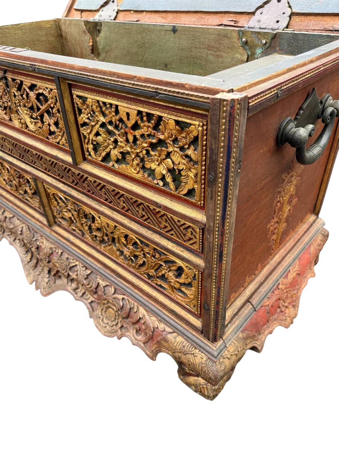 Large antique chest / bed end in solid exotic mahogany wood. 19th century