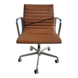 Tan Herman Miller Original Eames EA335 Ribbed Desk Aluminium Chair