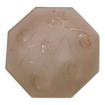 Plafonnier en verre dépoli rose Art Déco signé Degué France, design rose.