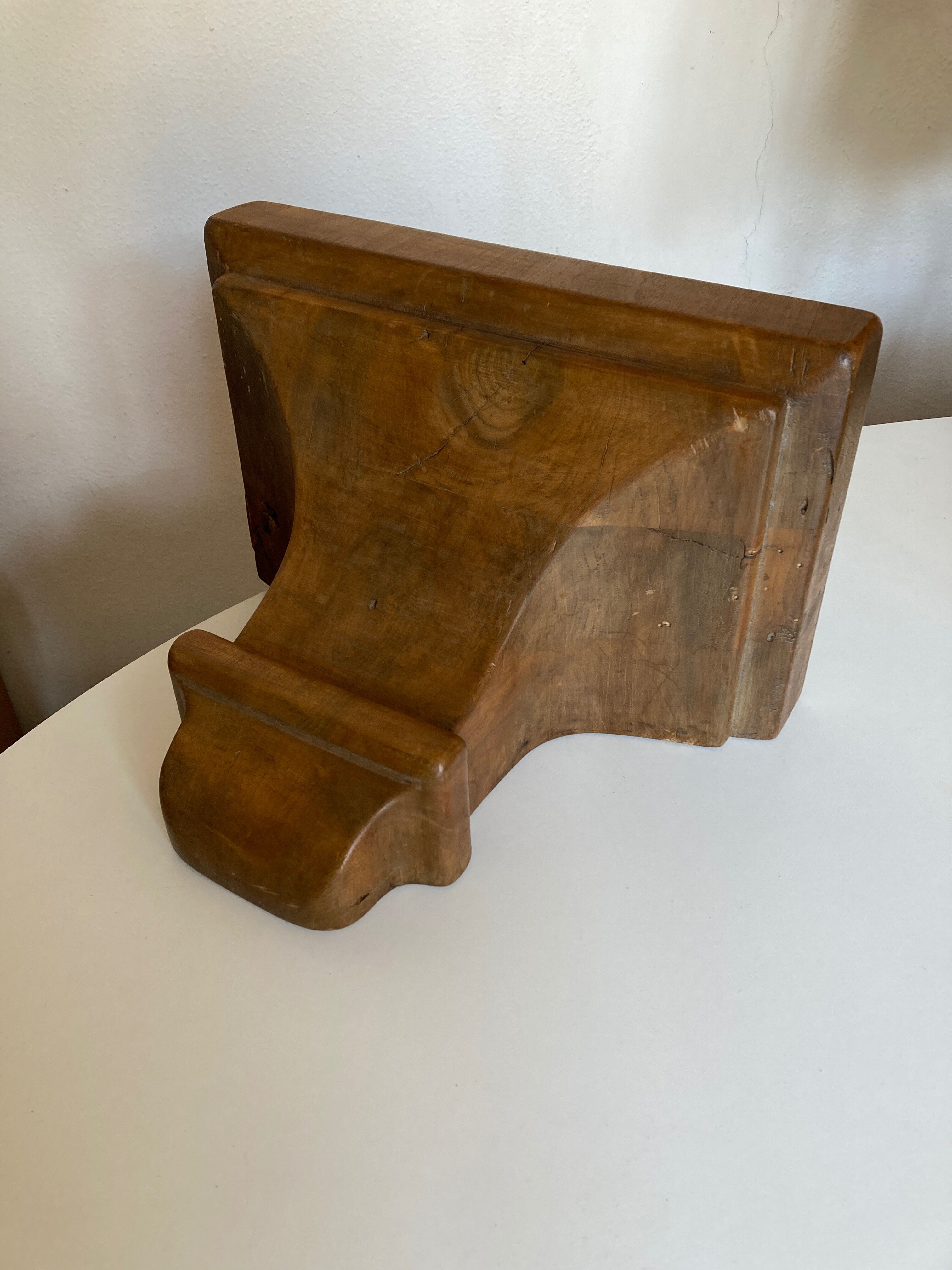Neo classical console 19th shelf in solid oak