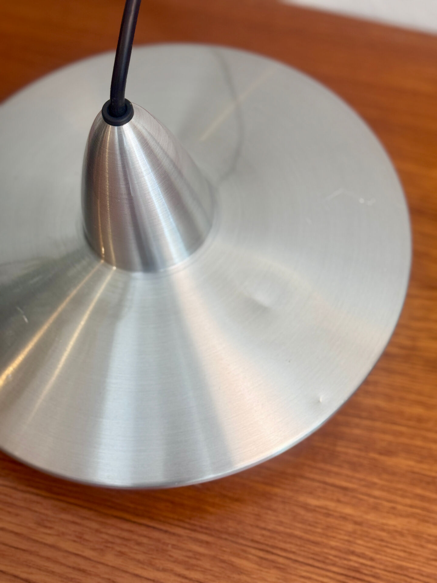 Vintage aluminium ufo hanglamp Hala Zeist