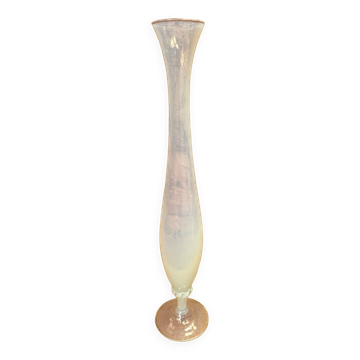 Ancien Vase Soliflore Opaline Blanche Avec Reflets Vintage