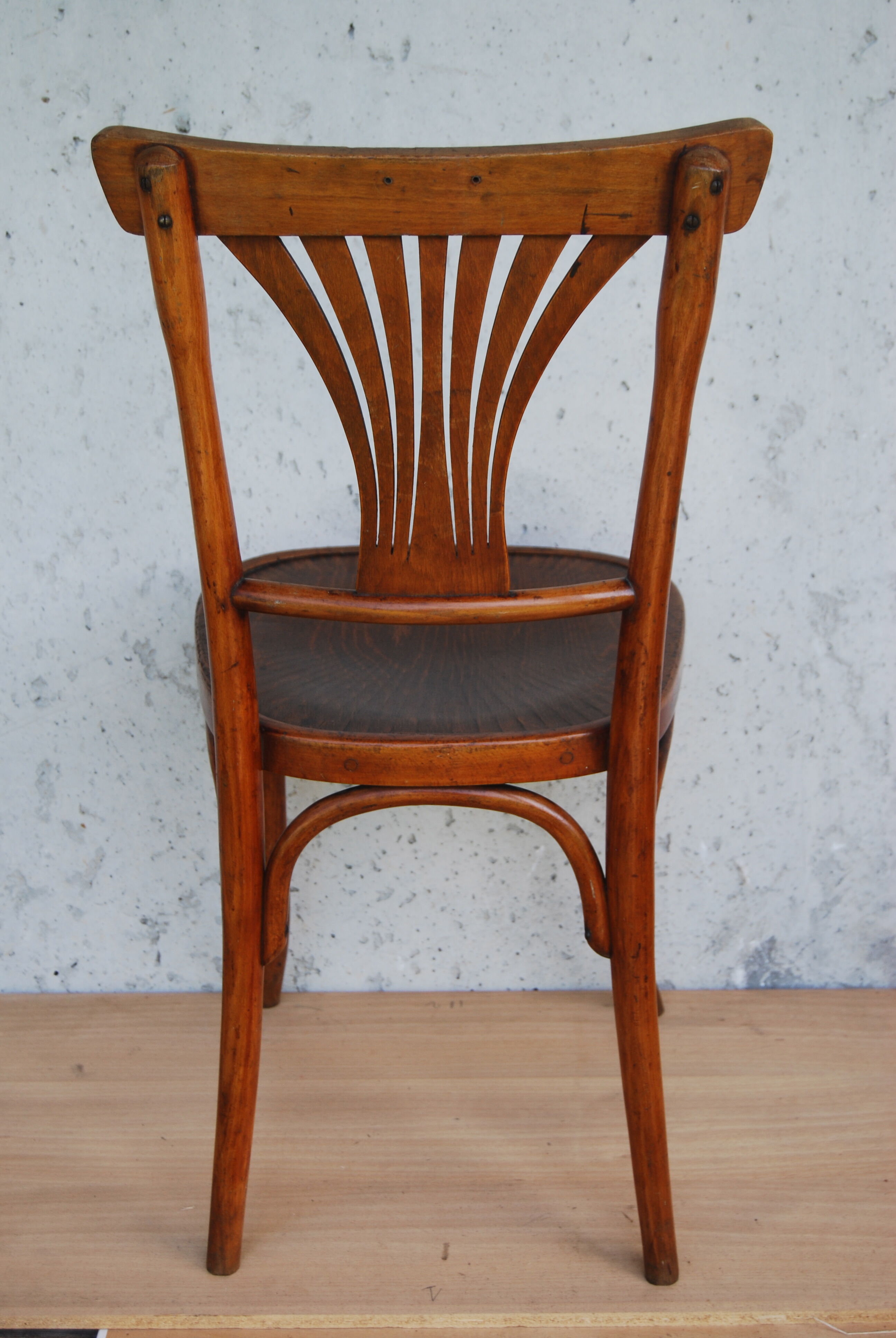 Curved wooden bistro chair J & J Kohn