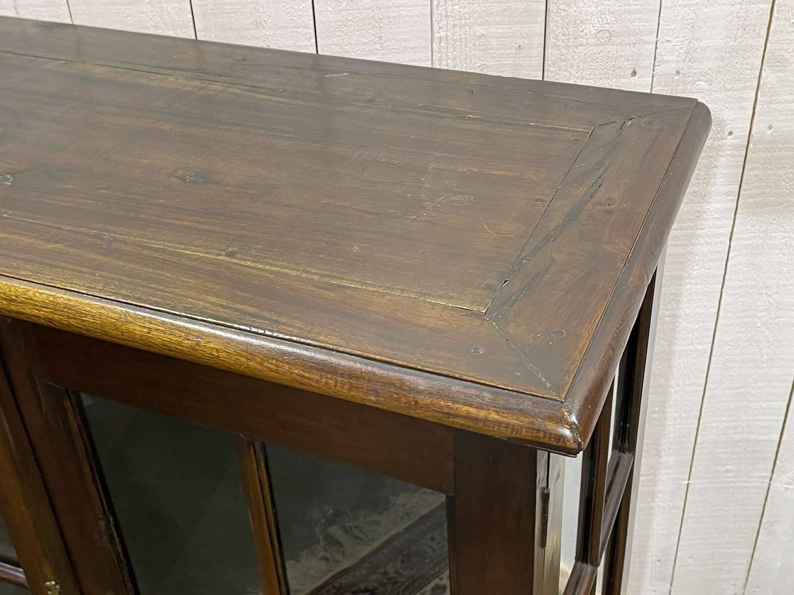 Vitrine anglaise en acajou fin XIXème