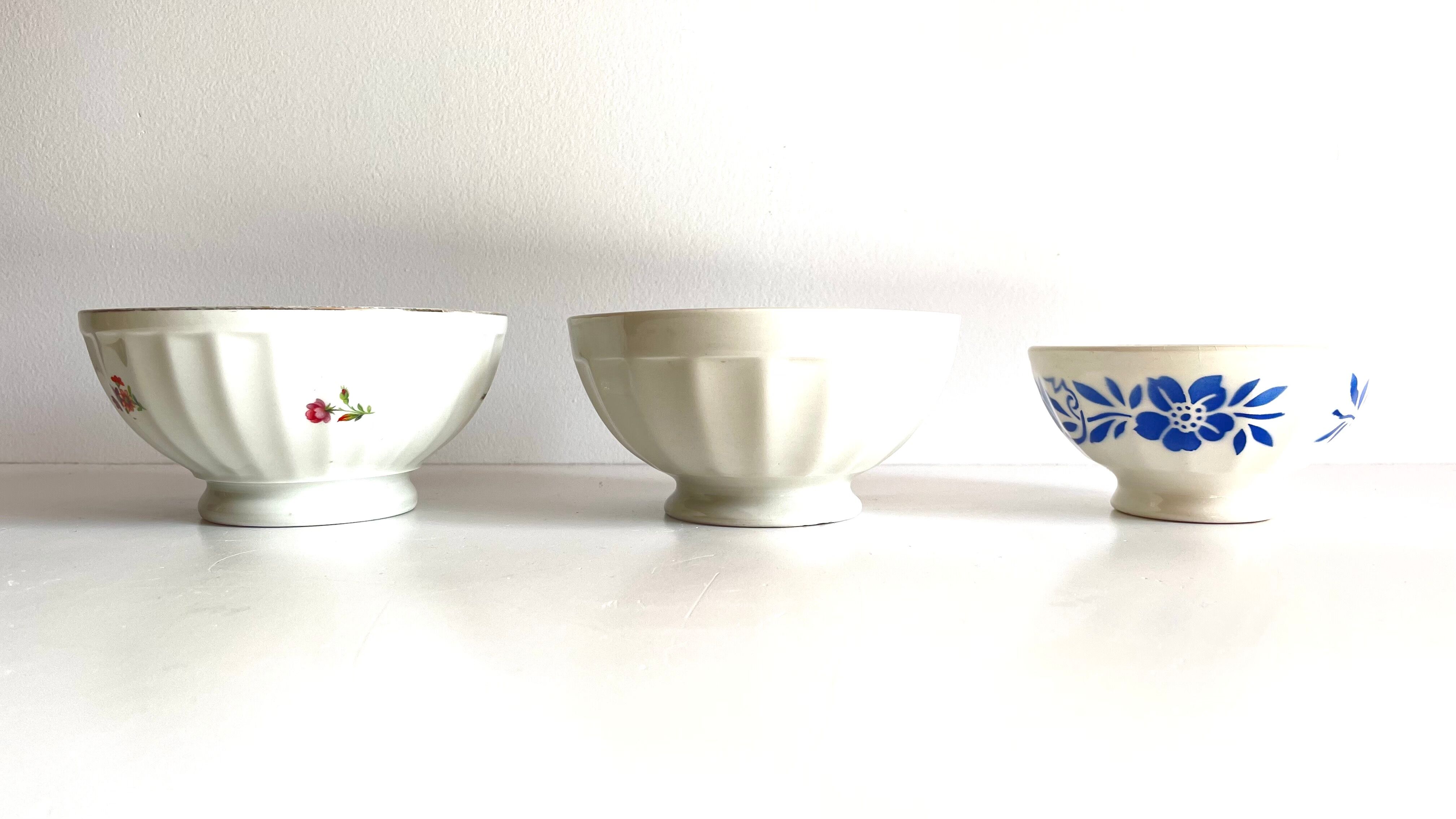 3 porcelain bowls of flowered limoges