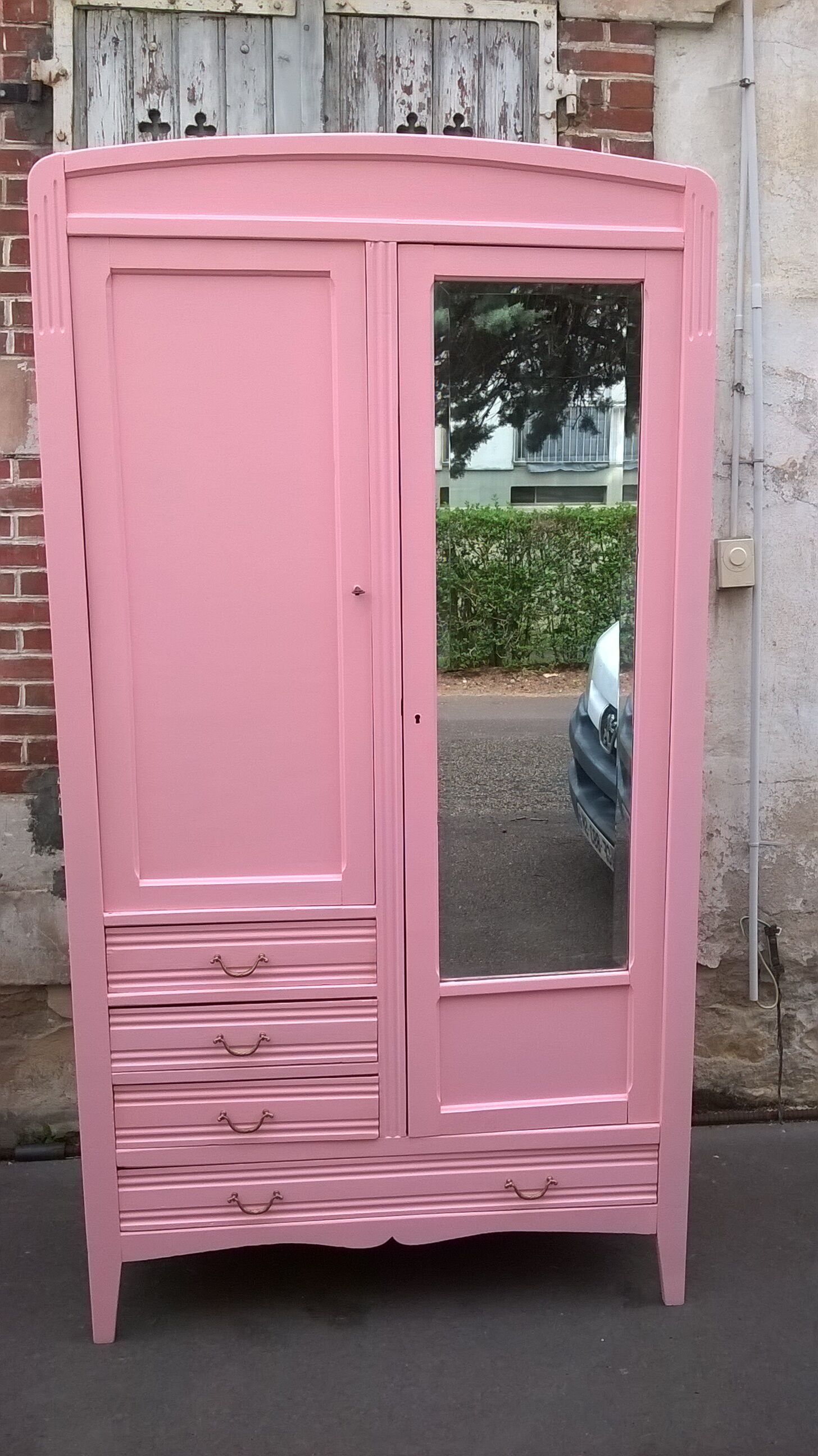 Parisian wardrobe year 30