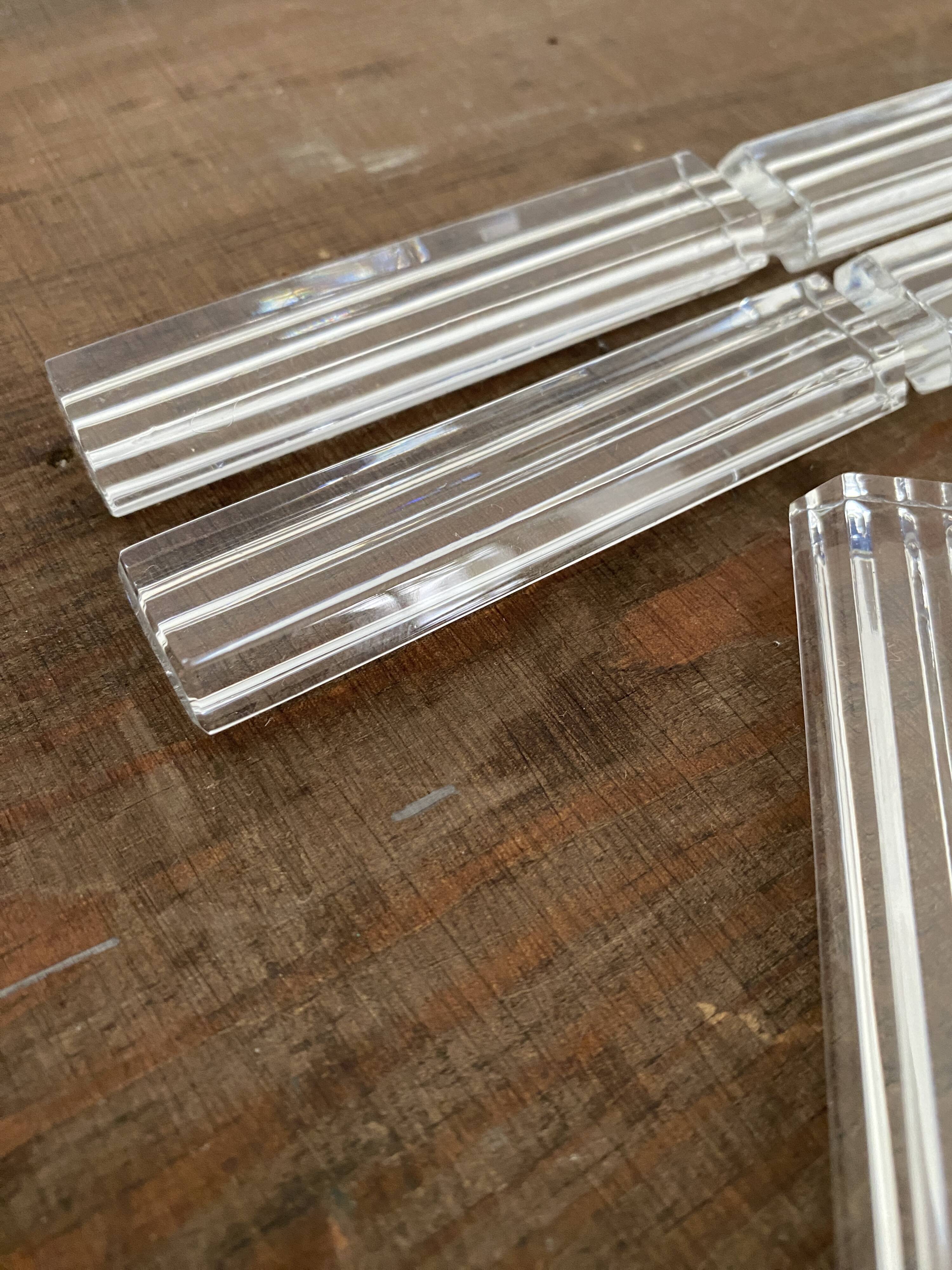 Vintage knife holders of 6, in glass