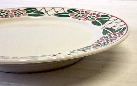 Plat ovale ancien de chez Sarreguemines modèle "Turbigo"