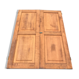 Double closet door