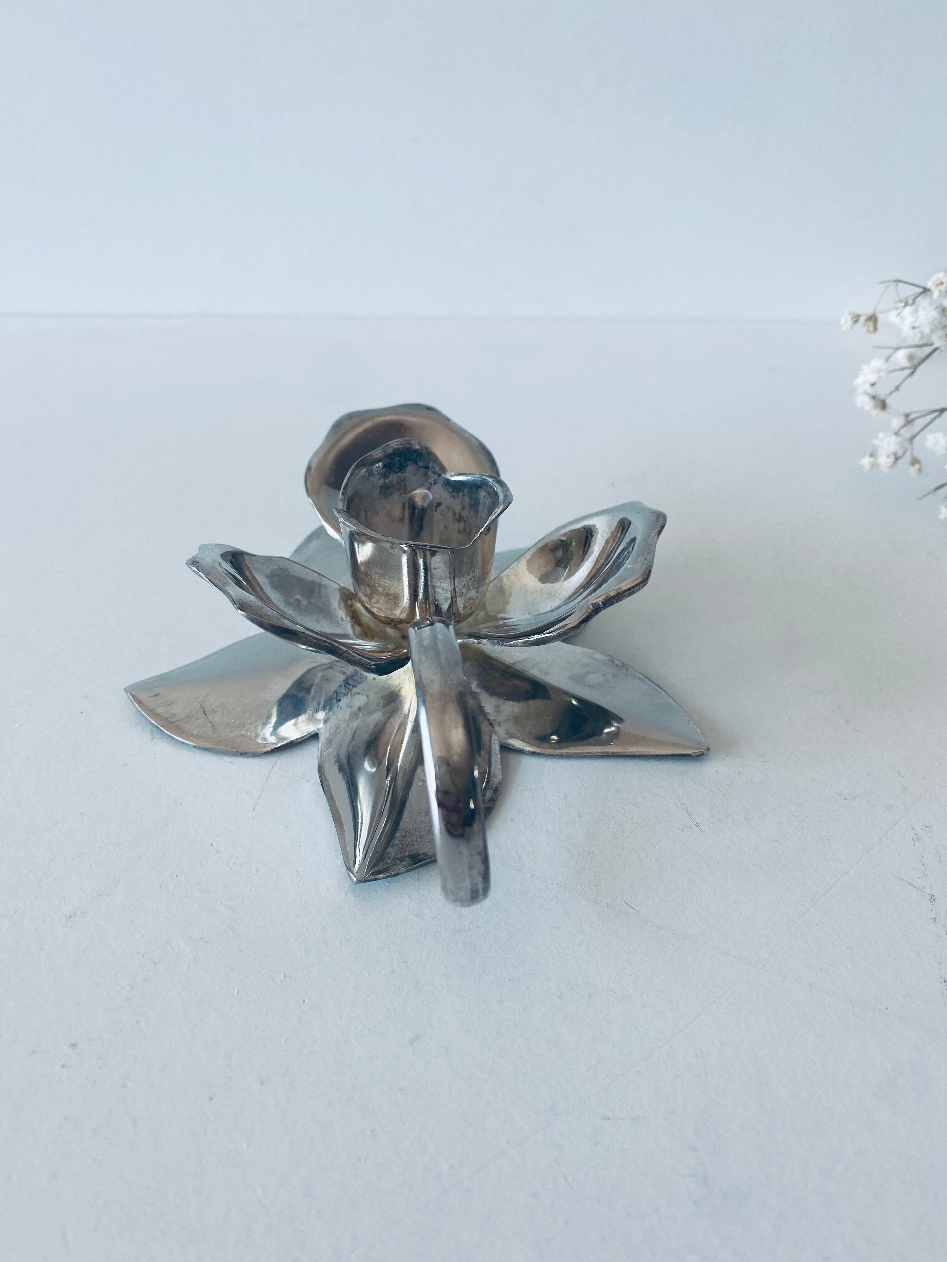 Silver flower candle holder