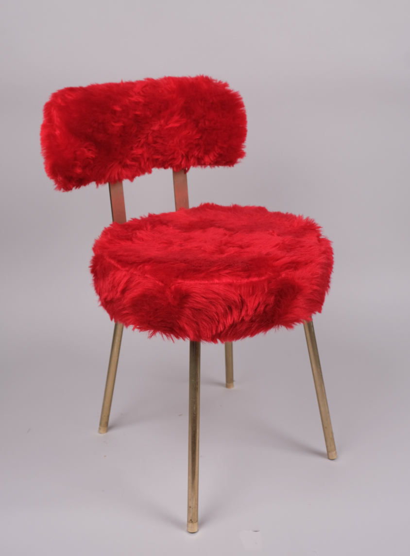 Red moumoute armchair