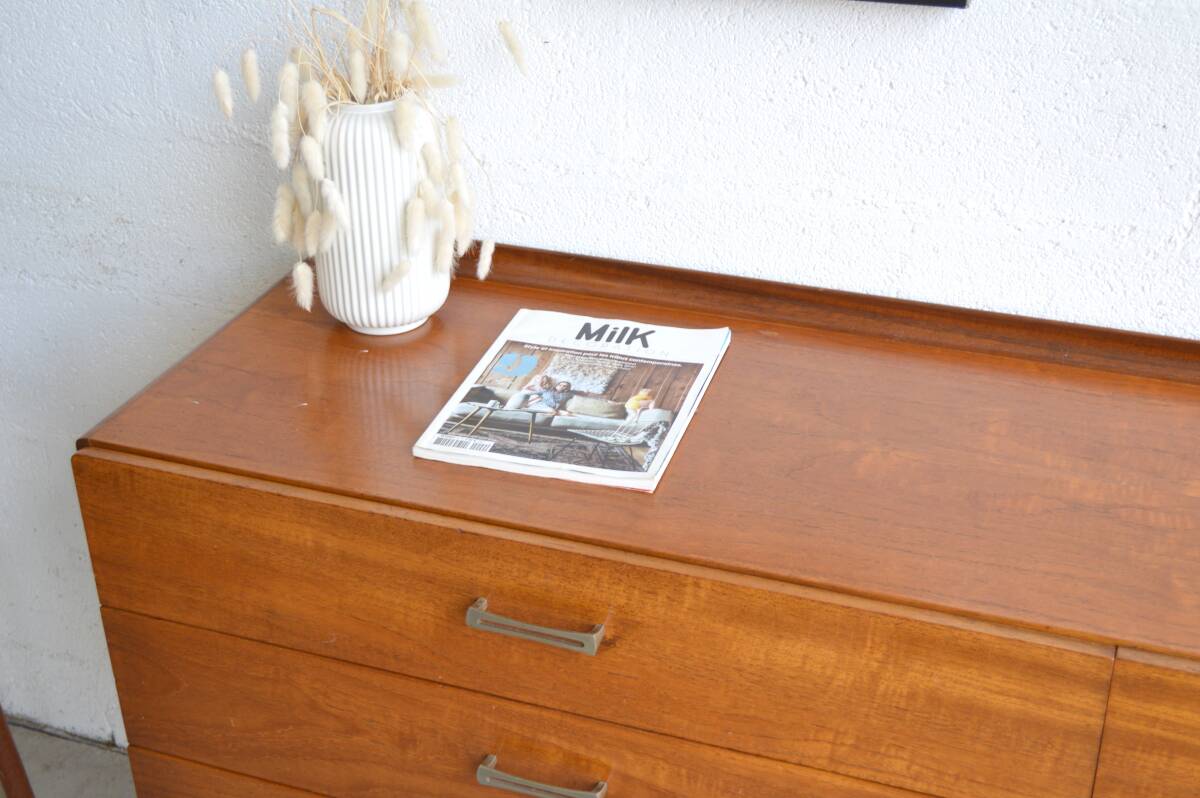 Vintage metal handles enfilade 183cm