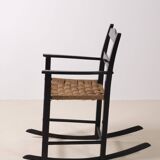 Fauteuil à bascule du début du 20e siècle avec siège en gazon, Danemark