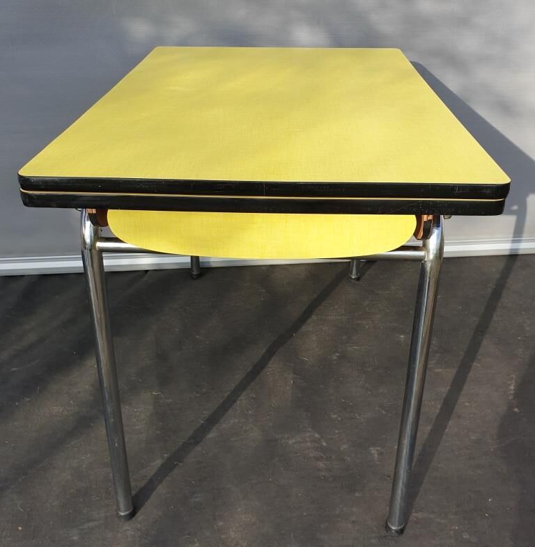 Table 2 lengths in yellow formica