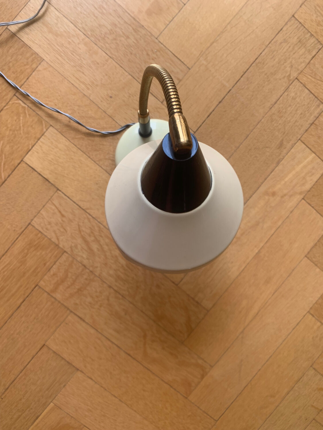 Small vintage table lamp